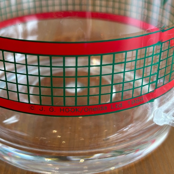 Vintage Oneida J. G. Hook Acrylic Pitcher, 198& - Picture 4 of 5